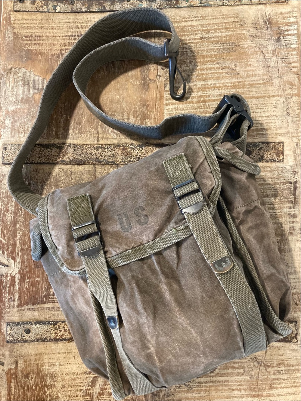 1988 US Military Fabric Shoulder Bag Olive Drab Army Stencil